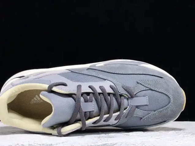 Adidas Yeezy FV9922 Boost 700 v2 'Magnet' 0624